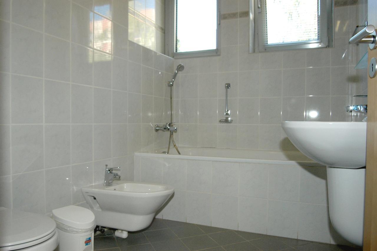 Kék Hold Hotel Marcali Esterno foto